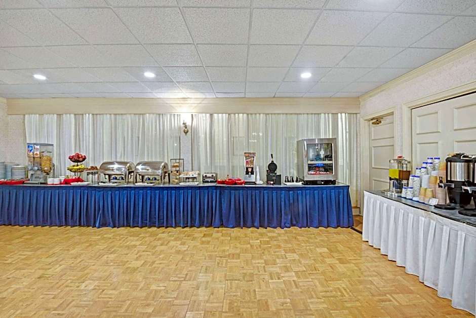 Ramada by Wyndham Seekonk Providence Area