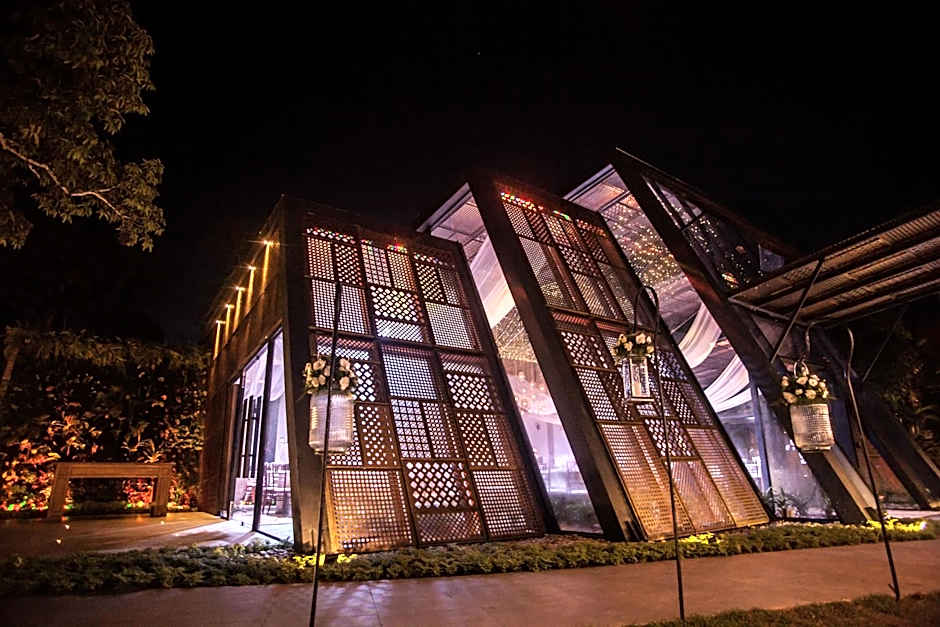 Hotel Camino Real
