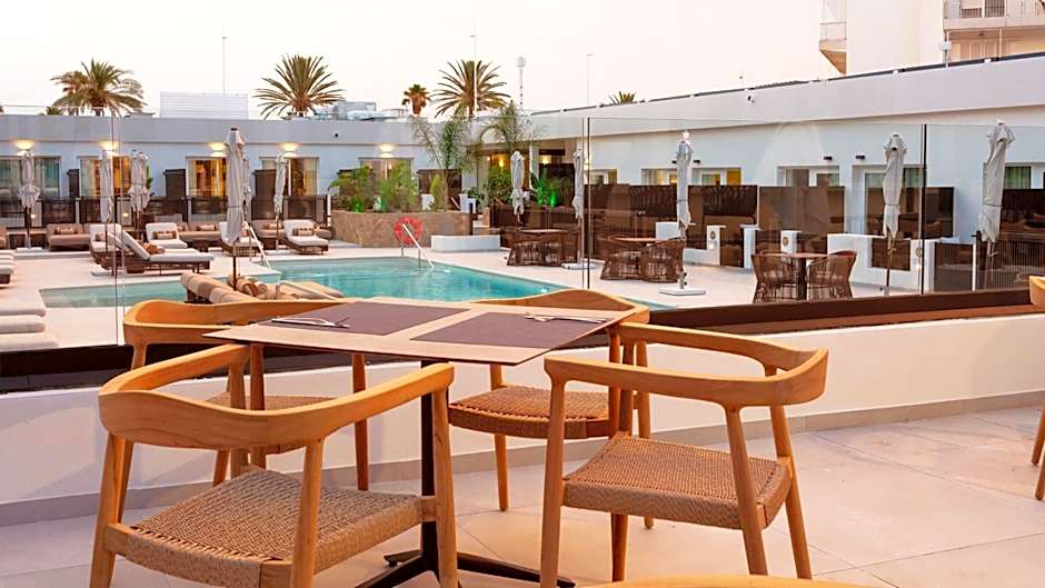 Hotel Indigo Gandia Beach By IHG