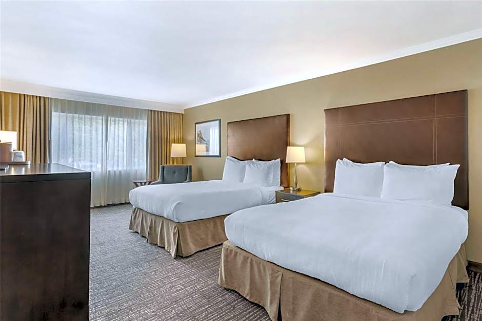 Best Western Plus Garden Court Inn