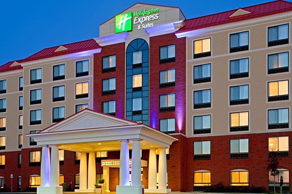 Holiday Inn Express Hotel & Suites Latham