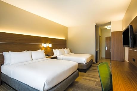 Standard Room with Two Queen Beds