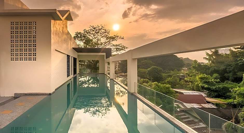 Treasures Hotel and Suites