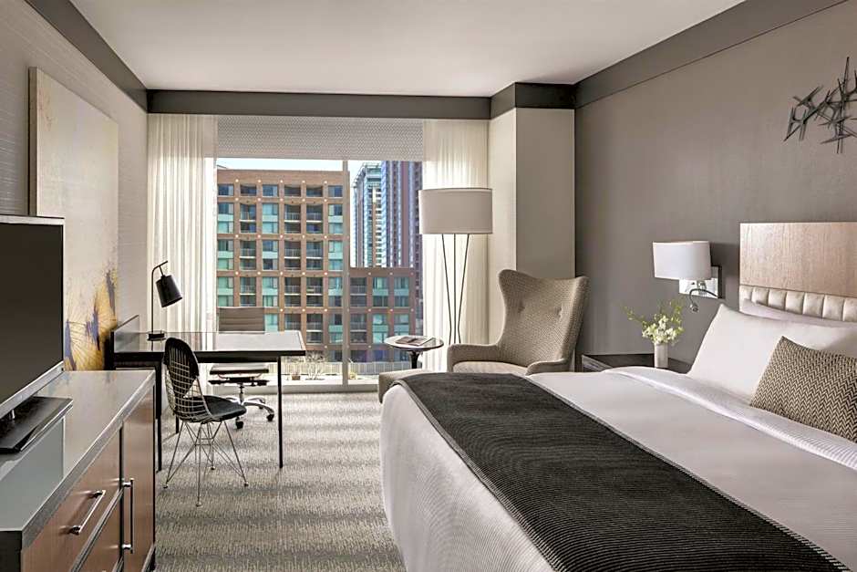 Photo 1 of 4 of Superior 1 King Bed
