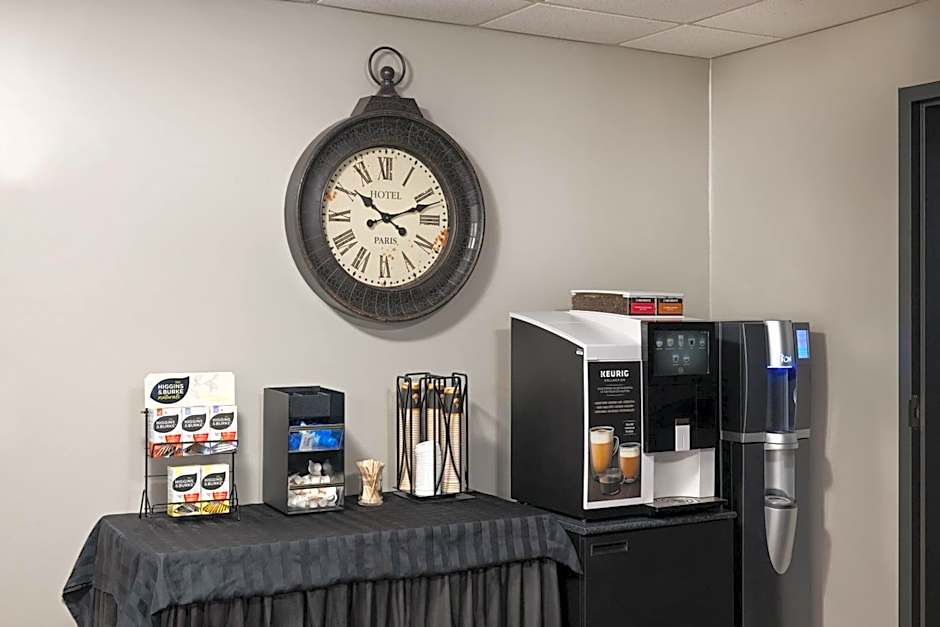Travelodge Suites by Wyndham Estevan