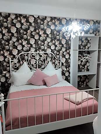 Deluxe Room -- 1 Bed