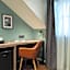 Camera Hotel