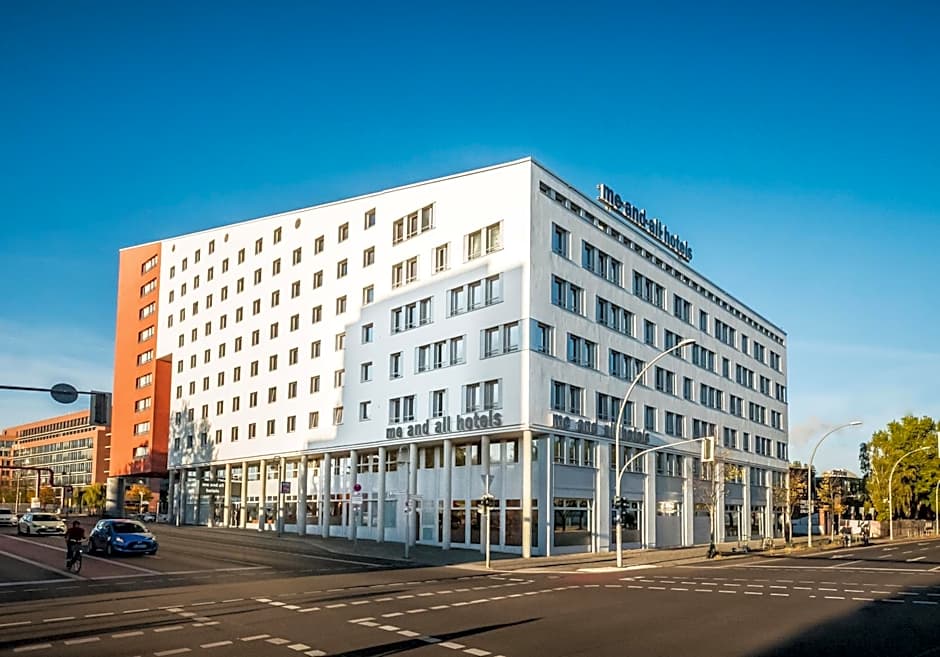 Me And All Hotel Berlin East Side