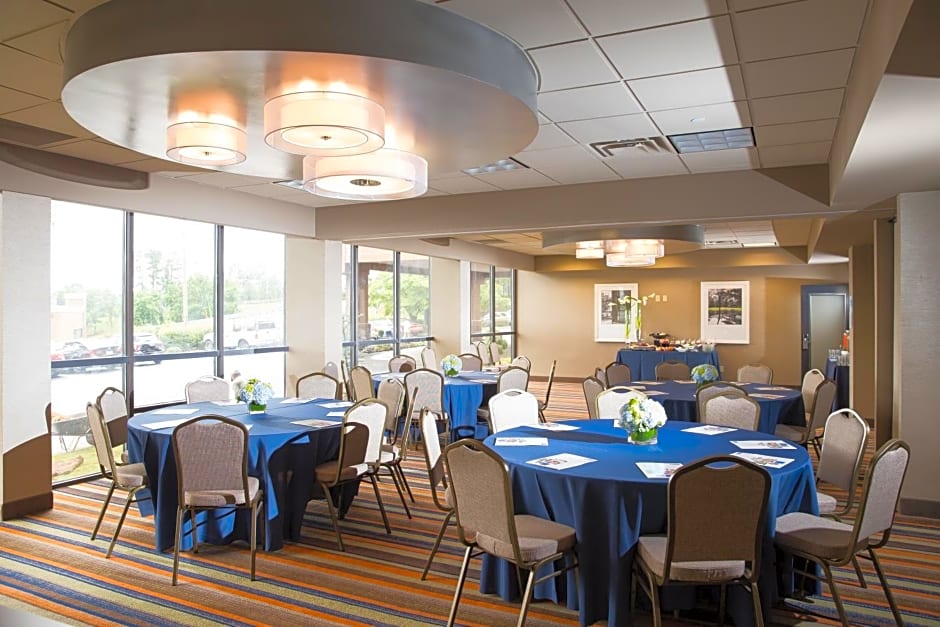 Holiday Inn Express Atlanta NW - Galleria Area, an IHG Hotel