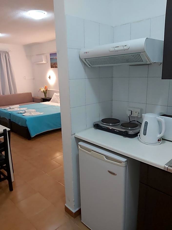 A Maos Hotel Apartments