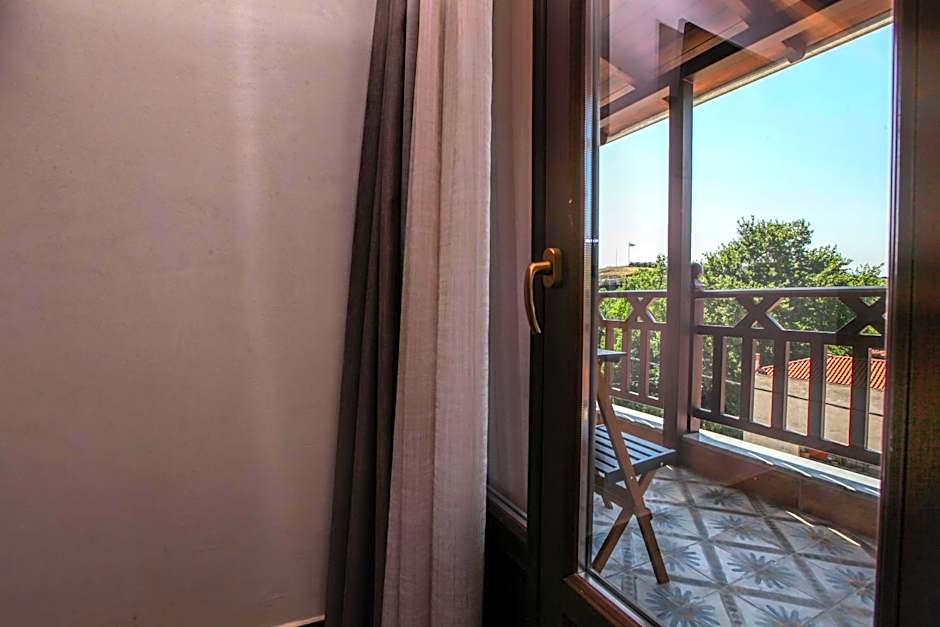 Meteora Heaven and Earth Kastraki premium suites - Adults Friendly