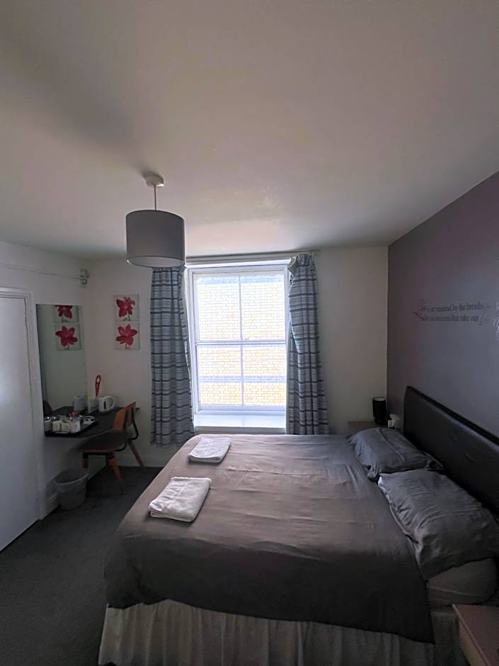 Hampton Hotel
