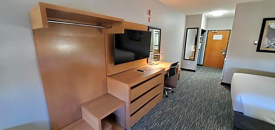 Wingate by Wyndham Lethbridge