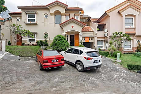 KoolKost near Simpang Dago 2 (Minimum Stay 6 Nights)                                            