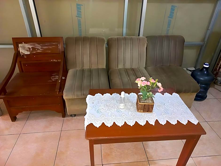 SPOT ON 91563 Hotel Meilias