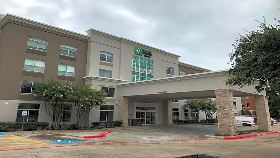 Holiday Inn Express & Suites Arlington North Stadium Area By IHG