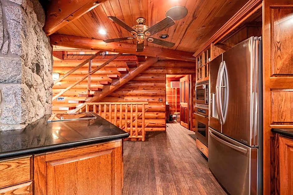 Snowridge Chalet by Outpost Whistler