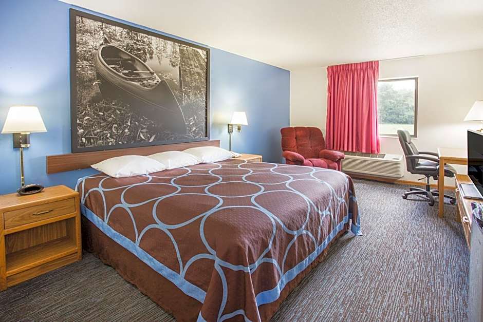 Super 8 by Wyndham Monmouth IL
