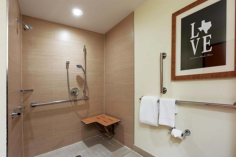 DoubleTree By Hilton Hotel Galveston Beach