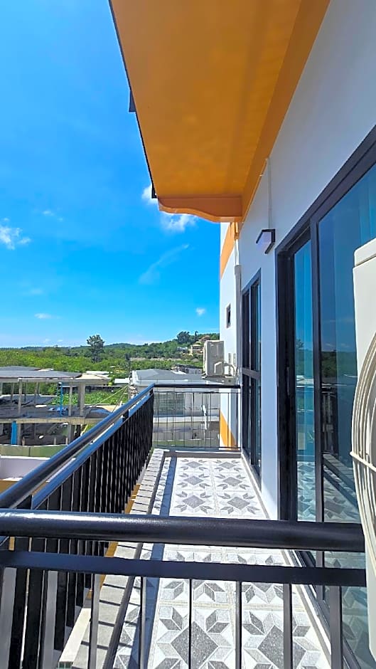 Smile Boutique at Saiyuan