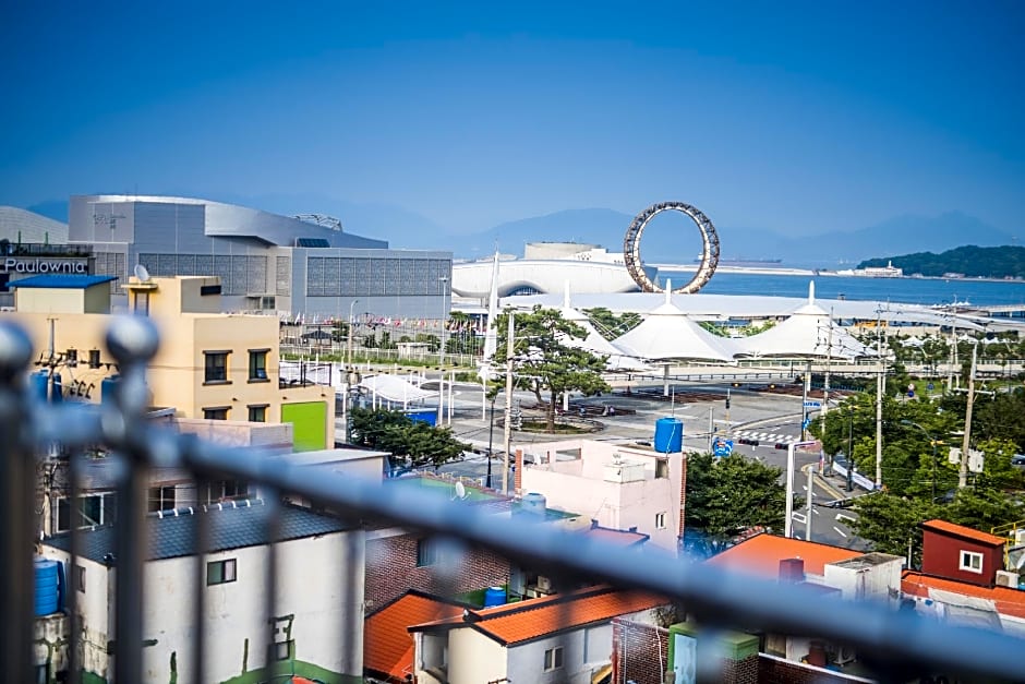 Big O Show Guesthouse