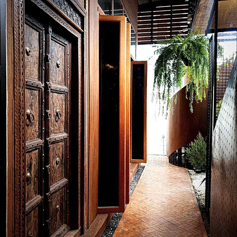 Within Korat Sawairiang