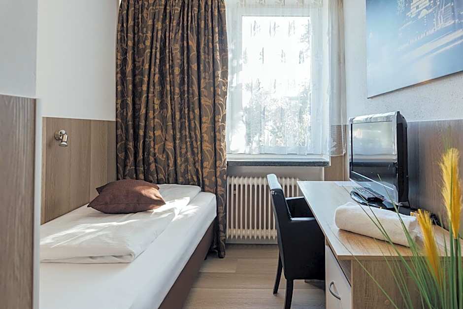 Hotel Hanseat Hamburg - Free Parking