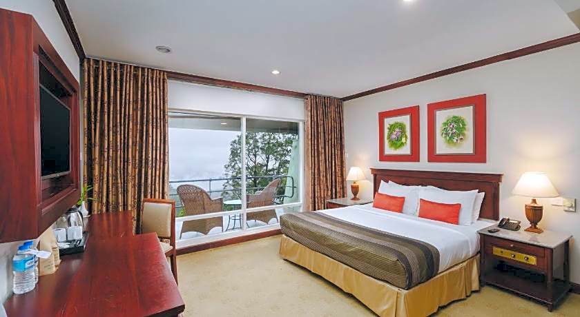 Hunasfalls Hotel