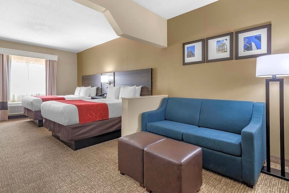 Comfort Suites near Robins Air Force Base