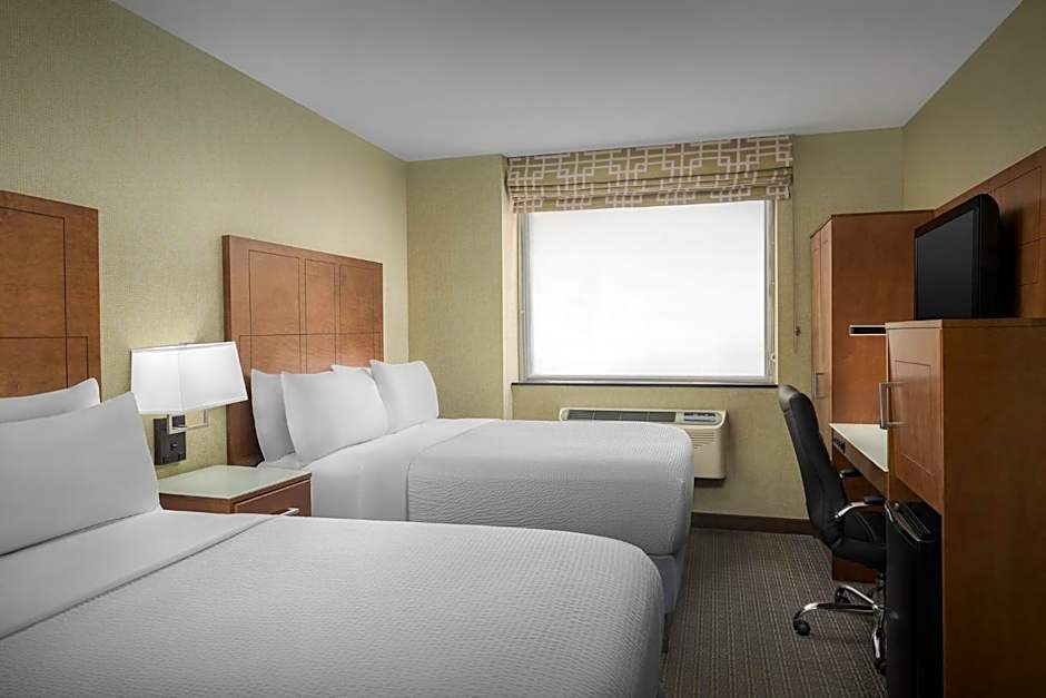 Holiday Inn Express Manhattan Midtown West By IHG