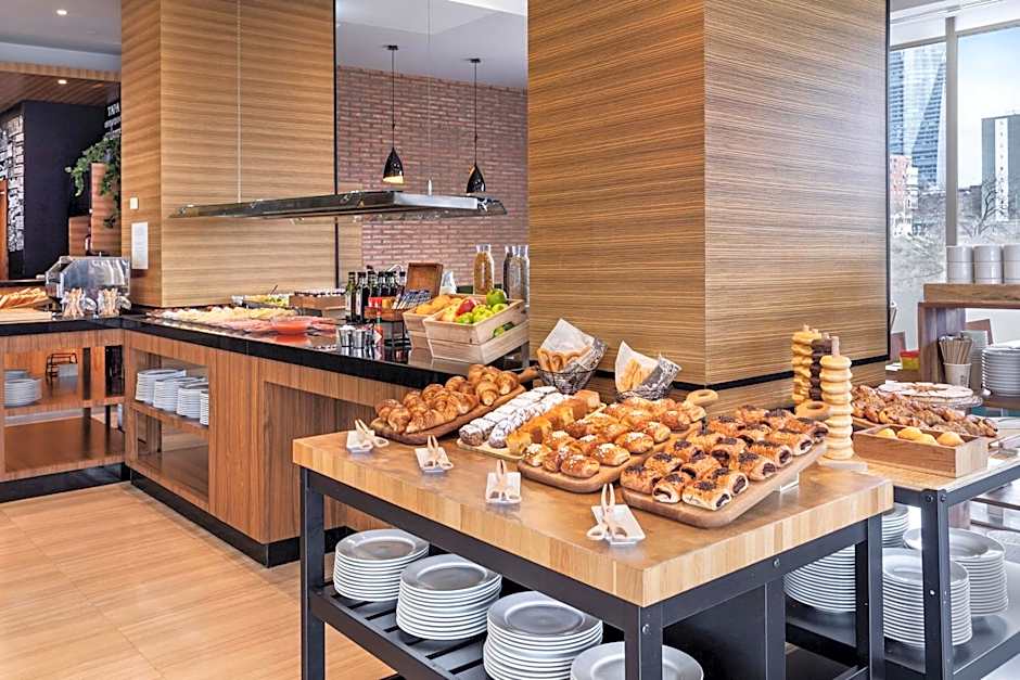 Hotel Madrid Chamartín Affiliated by Meliá
