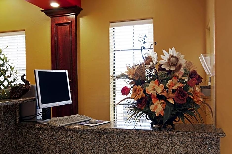 Texas Inn & Suites McAllen