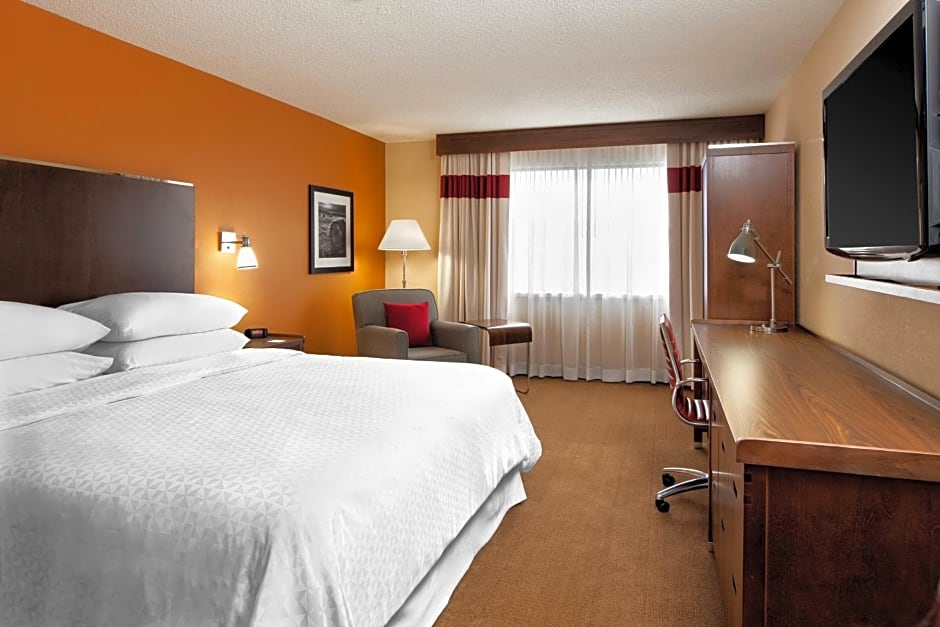 Four Points by Sheraton Edmunston Hotel & Conference Center