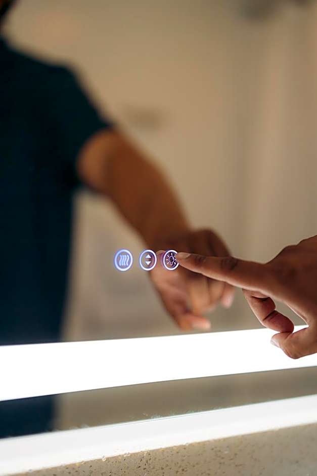 Bishop Suites @ Executive Centre