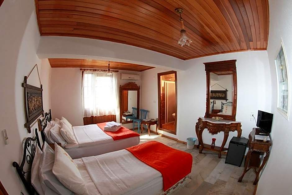 Antik Motel