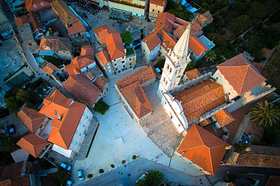 Fontana Bayside Park