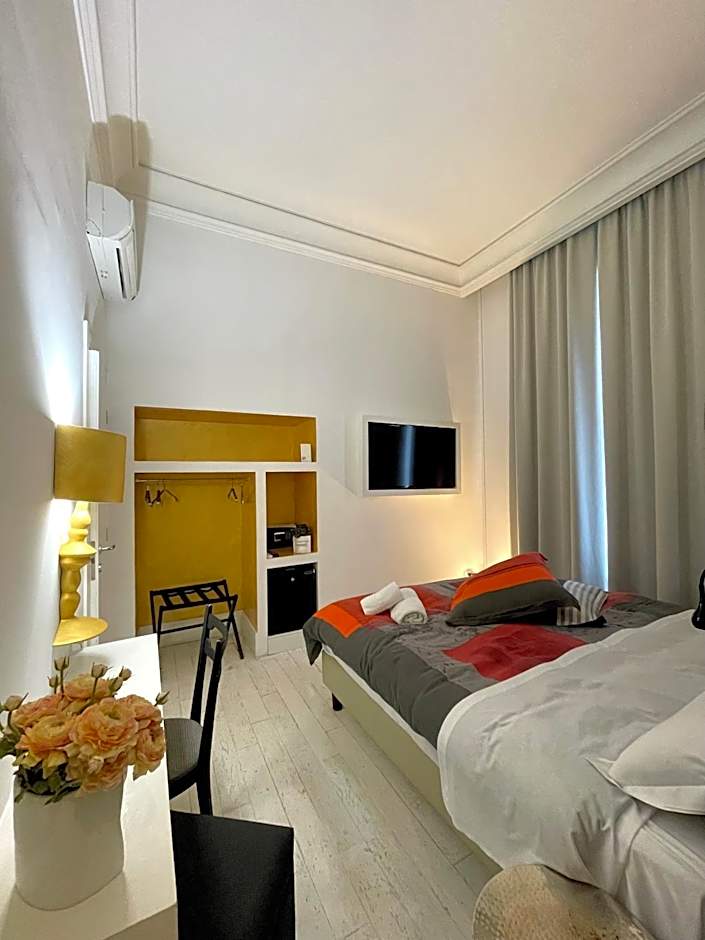 Athena Luxury Rooms
