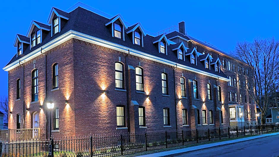 Sydney Boutique Inn & Suites