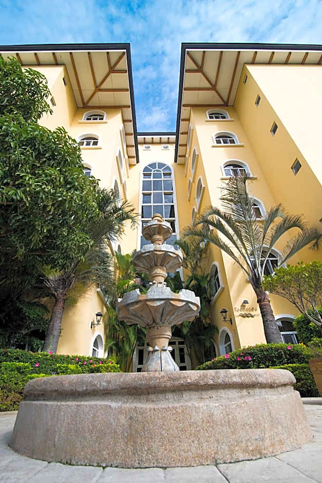 Apartotel & Suites Villas del Rio