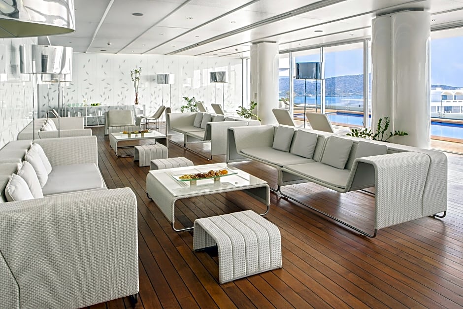 Elounda Beach Hotel & Villas, a Member of the Leading Hotels of the Wo