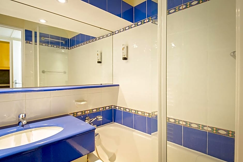 SOWELL Family Port Grimaud