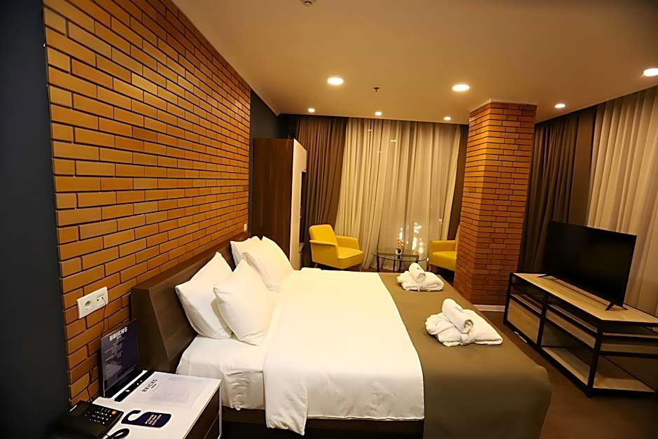 Bricks Hotel