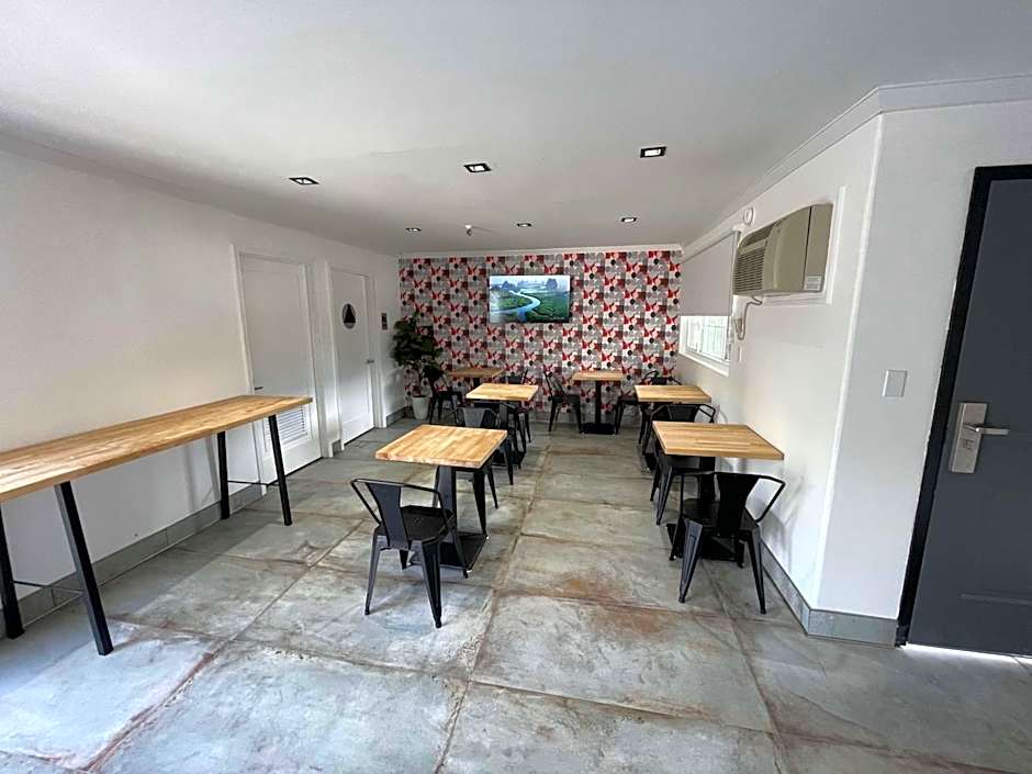 The Midtowner Hotel, SureStay Collection by Best Western