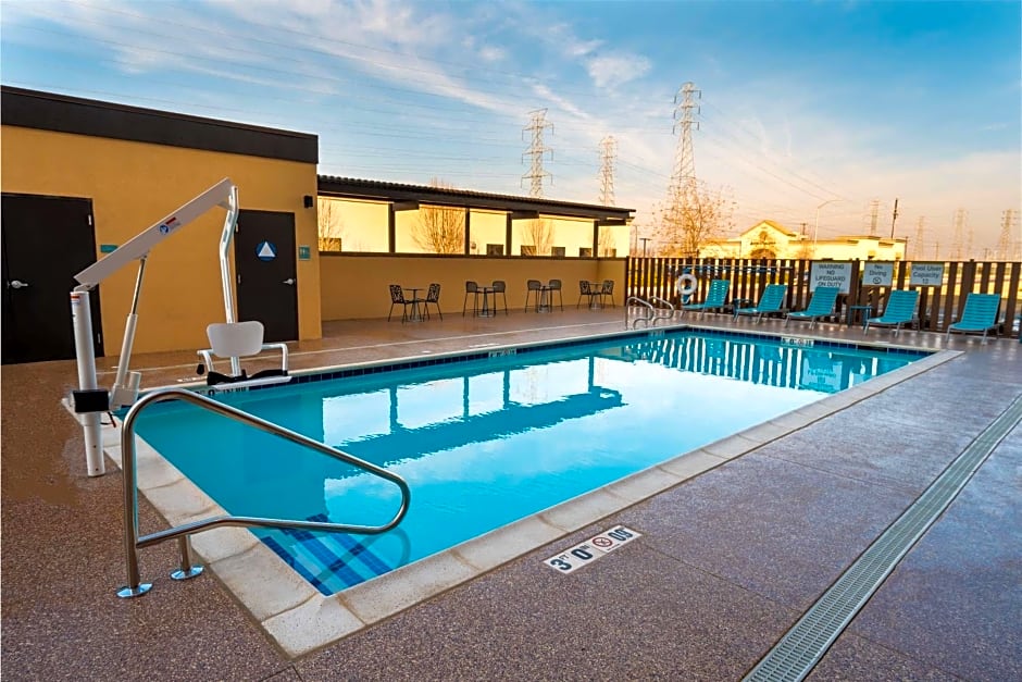 Home2 Suites By Hilton Bakersfield