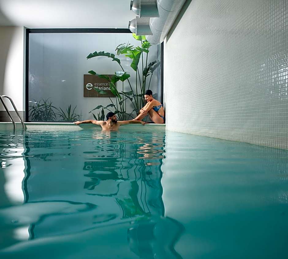 Essence Inn Marianos Hotel