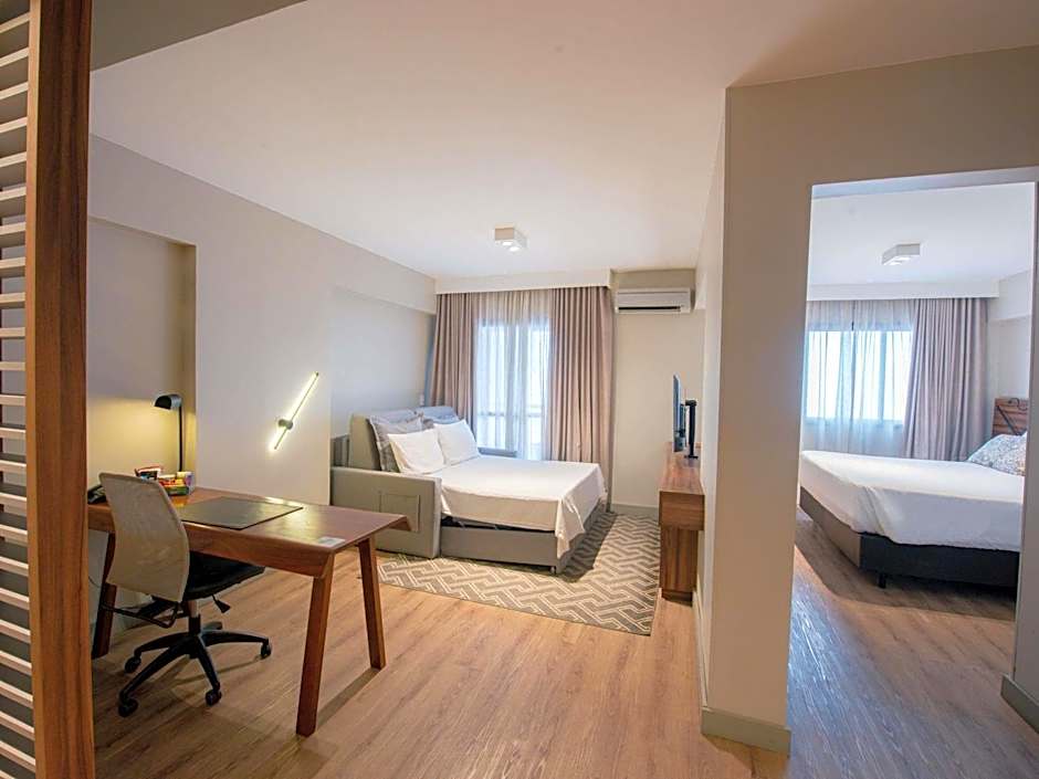 Mercure Curitiba Batel