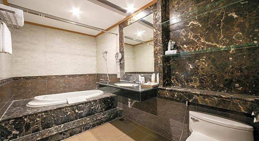 A25 Hotel - 44 Hang Bun