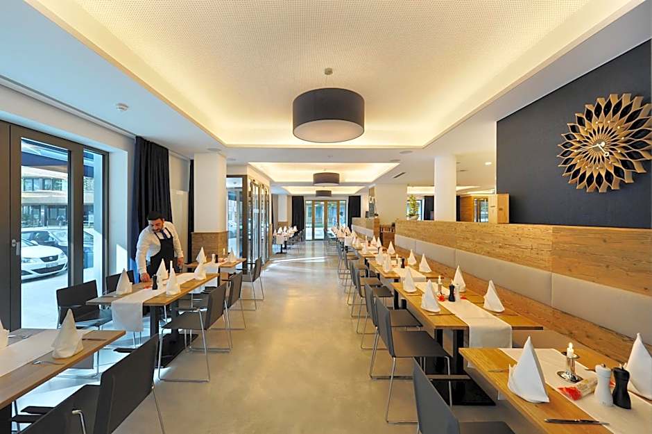 VI VADI HOTEL BAYER 89