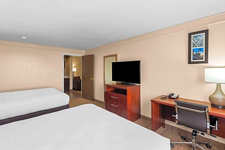 Comfort Inn & Suites Heath