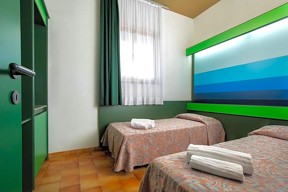 Ecovillage with swimming-pool surrounded by greenery, apartments with air conditioning and outdoor private area